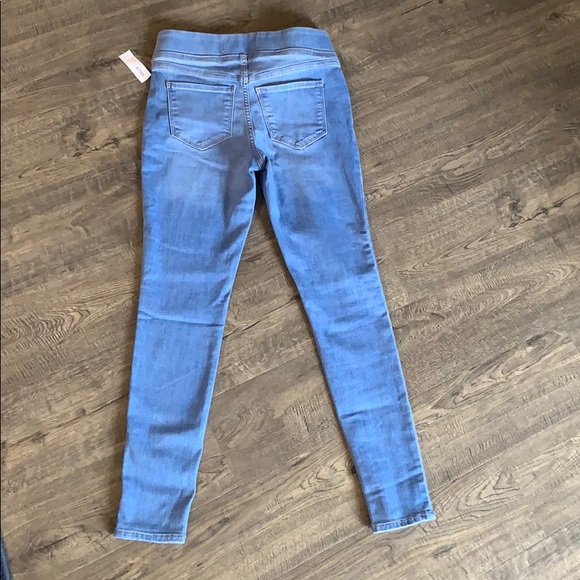 🥰 2/$25 Old Navy Rockstar Jeggings - Picture 2 of 7